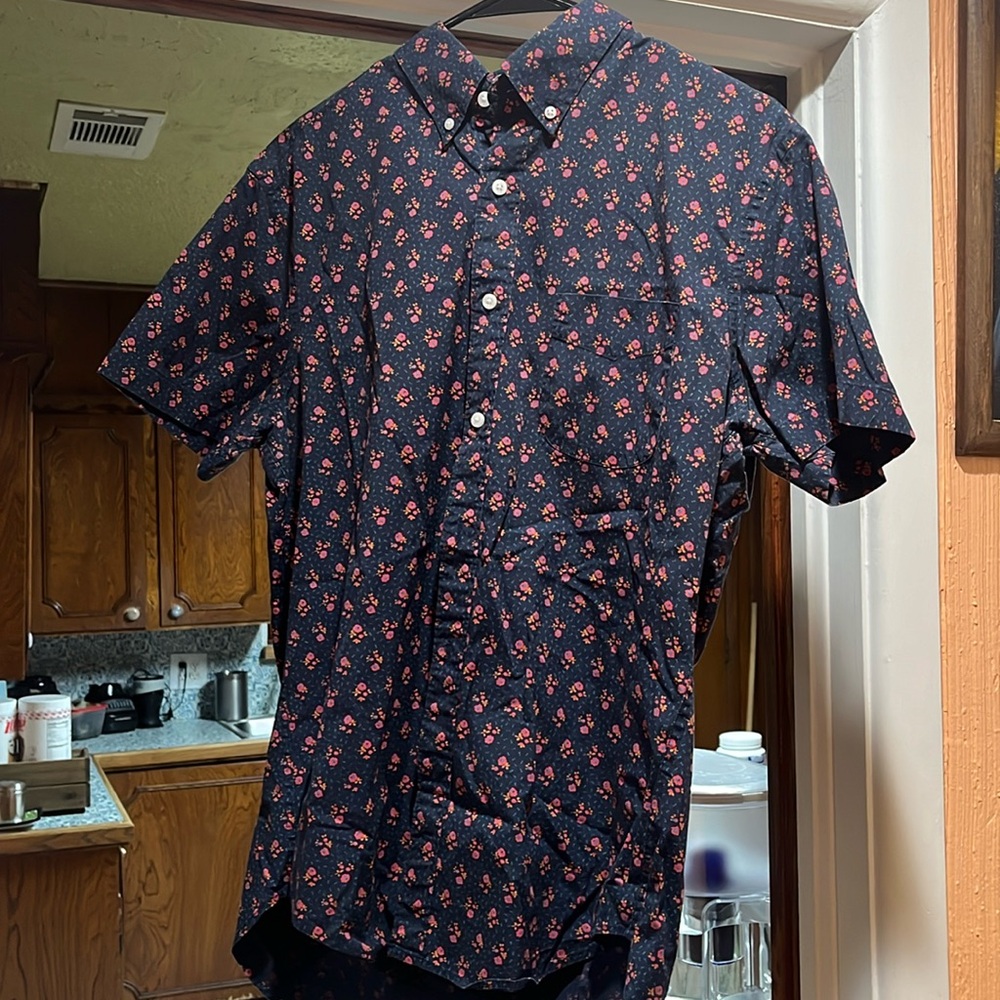 classic fit short sleeve floral block print shirt